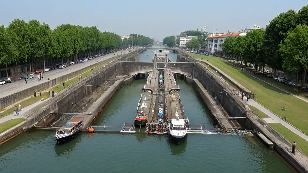 A large navigation lock allowing ships to load up their cargo before continuing onward.